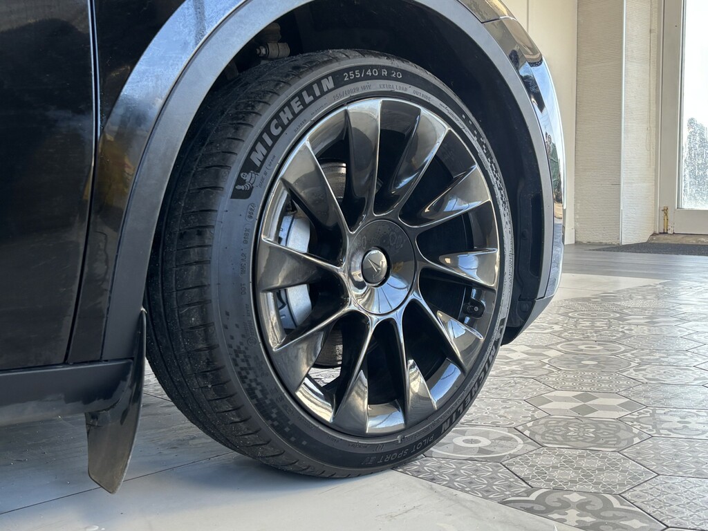 Tesla Model Y Suv Dual Motor Long Range 202373 MD73URZ Black #3