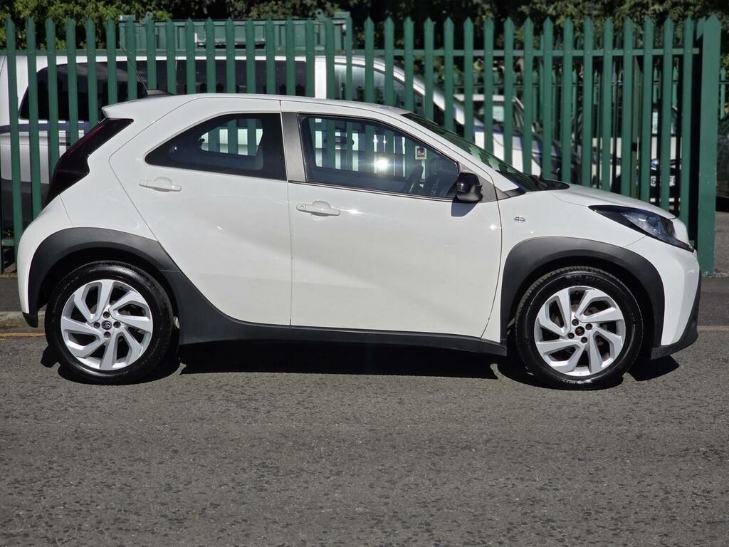 Toyota Aygo X 1.0 Vvt-i Pure X-shift Euro 6 Ss White #2