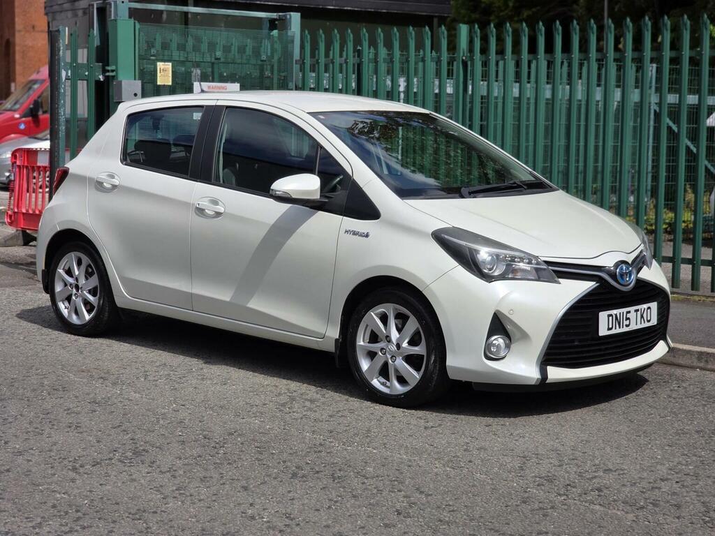 Toyota Yaris Hatchback 1.5 Vvt-h Excel E-cvt Euro 6 15In A Red #31