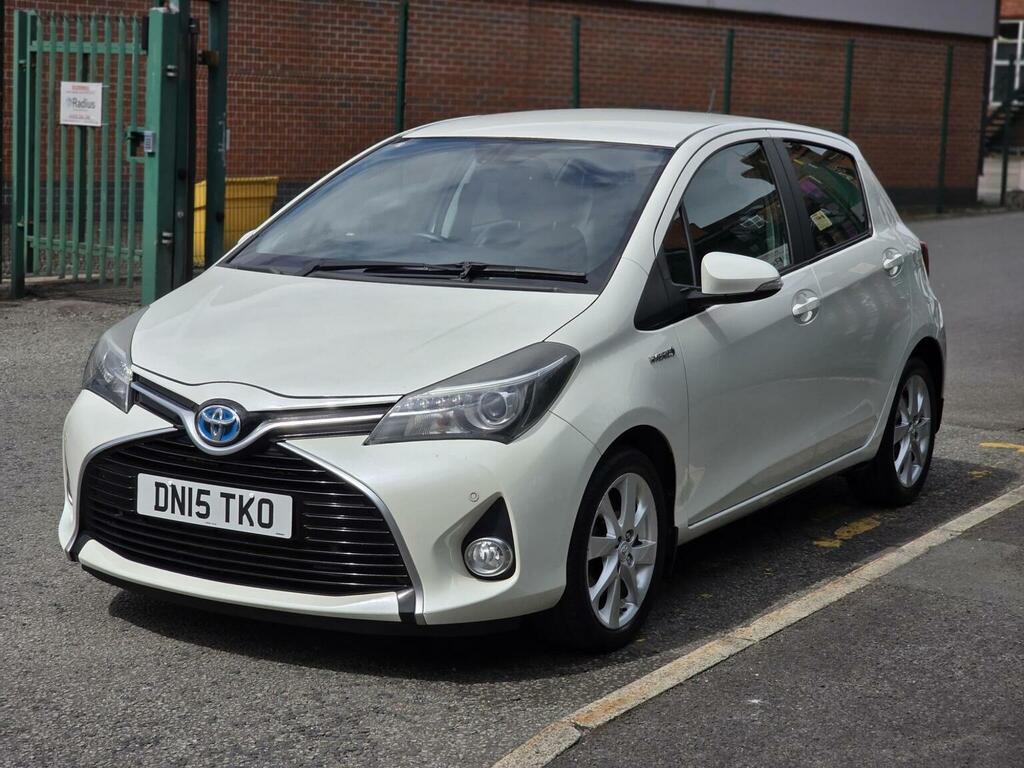 Toyota Yaris Hatchback 1.5 Vvt-h Excel E-cvt Euro 6 15In A Red #37