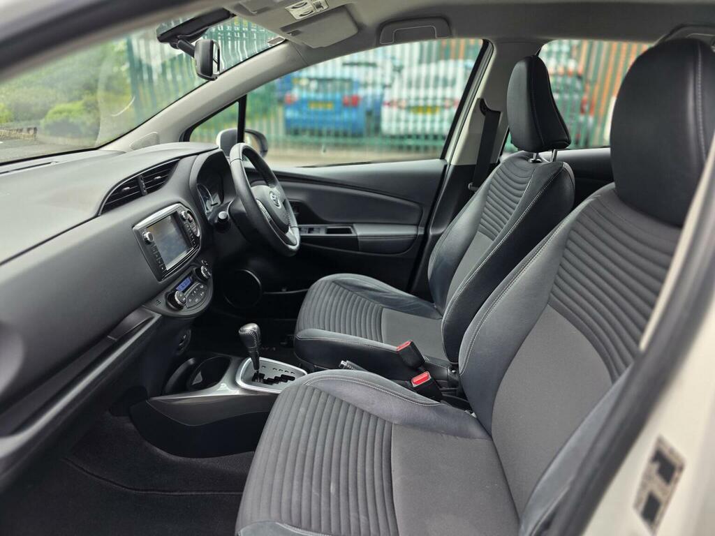 Toyota Yaris Hatchback 1.5 Vvt-h Excel E-cvt Euro 6 15In A Red #30