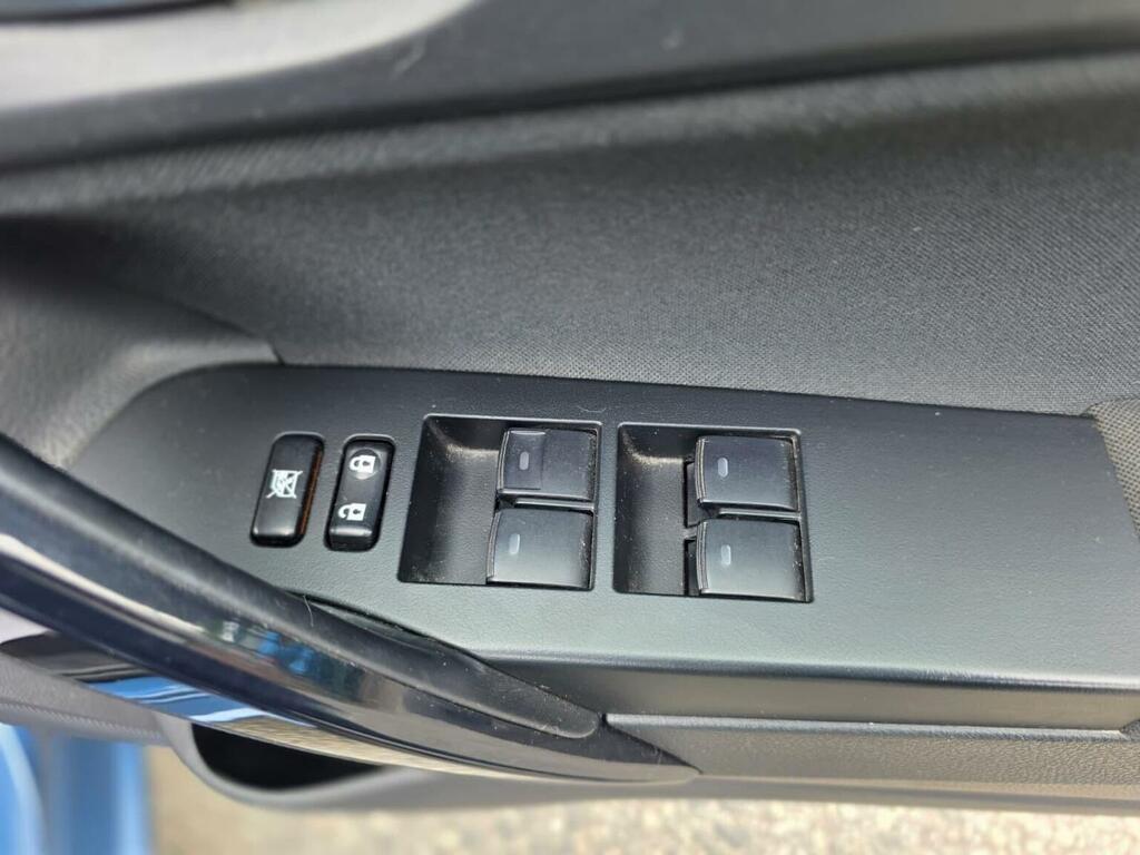 Toyota Auris Auris Icon Tss Hybrid Vvt-i Cvt Blue #36