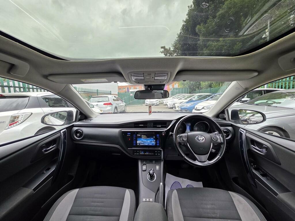 Toyota Auris 1.8 Vvt-h Excel Cvt Euro 6 Ss Safety Sense White #2