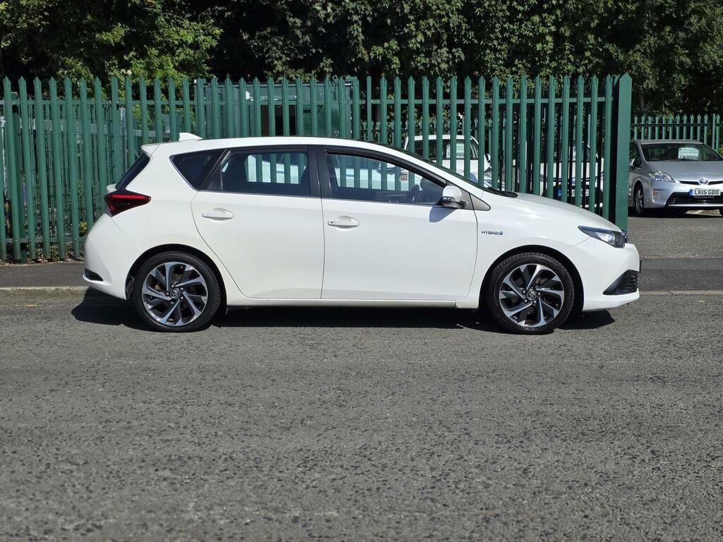 Toyota Auris 1.8 Vvt-h Excel Cvt Euro 6 Ss Safety Sense White #3