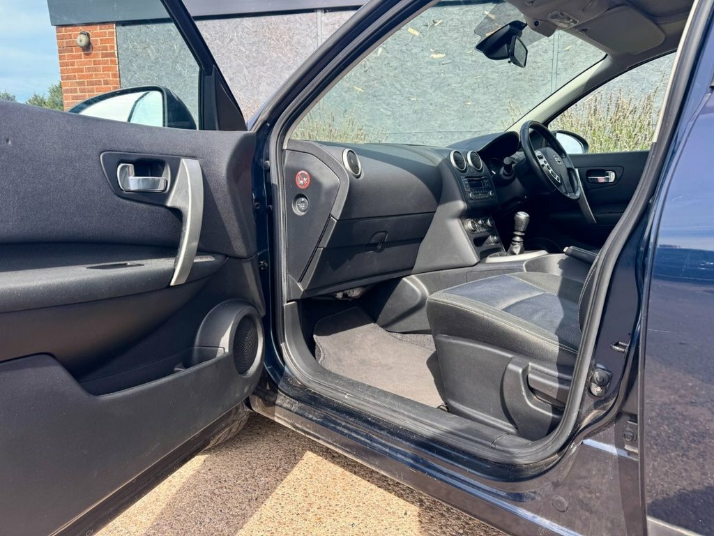 Nissan Qashqai+2 1.5L Acenta Blue #5
