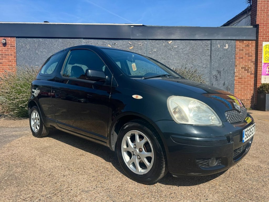 Toyota Yaris 1.3 Colour Collection Vvt-i 86 Bhp Blue #1
