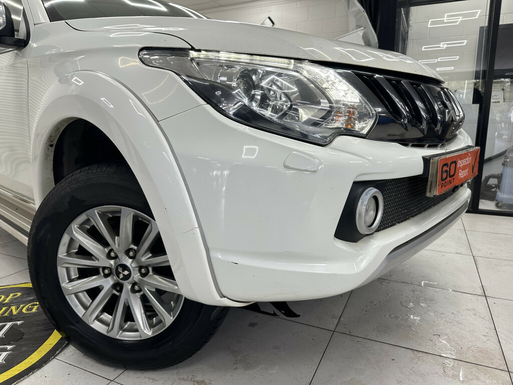 Mitsubishi L200 2.5 Di-d Barbarian Double Cab White #5