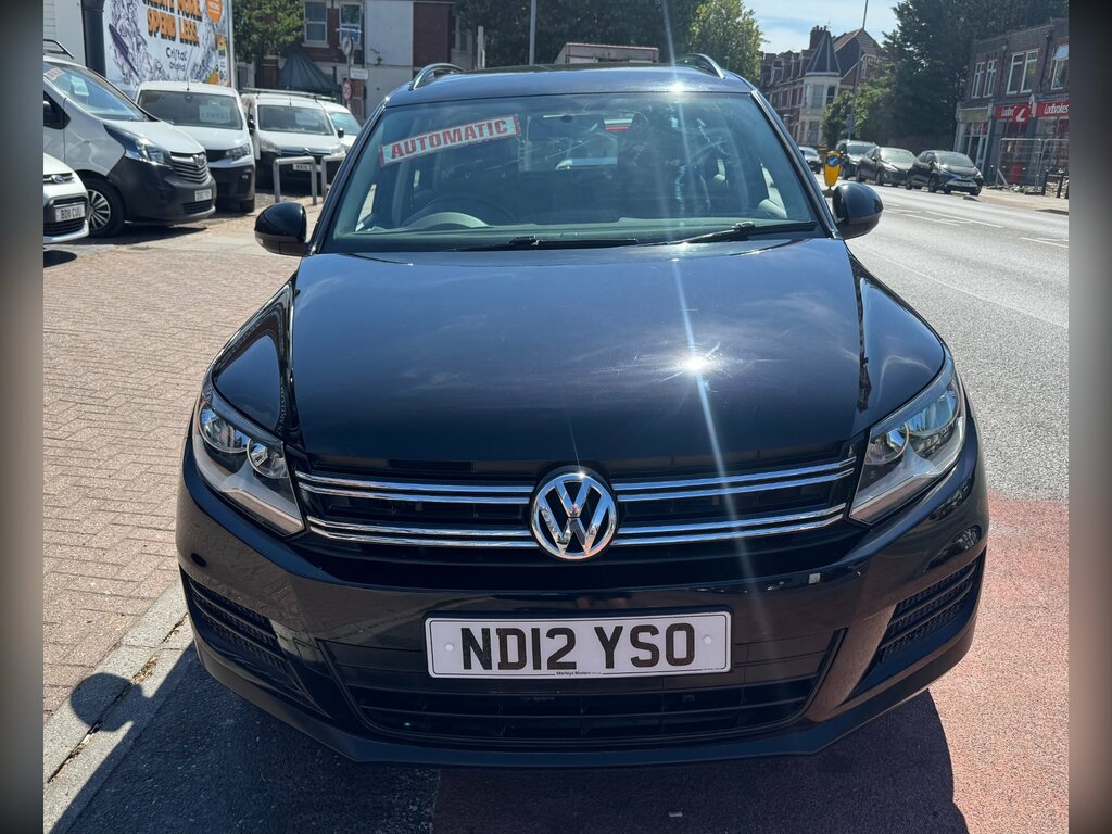 Volkswagen Tiguan 2.0 Tdi Bluemotion Tech S Suv Dsg 4Wd E Black #4