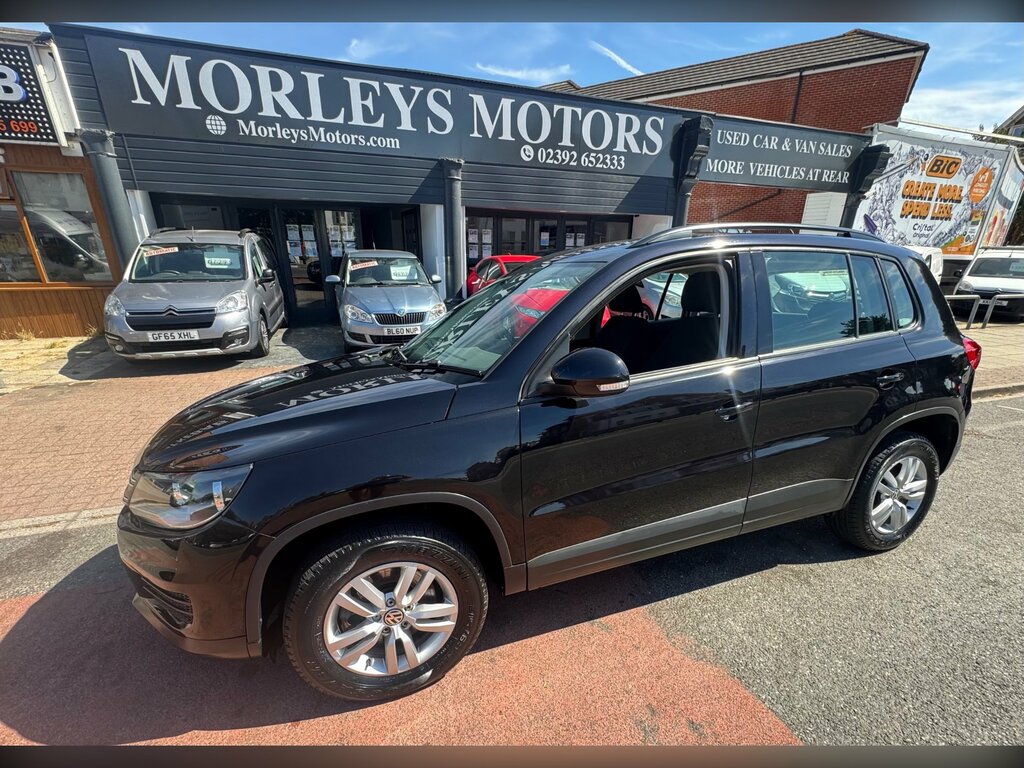 Volkswagen Tiguan 2.0 Tdi Bluemotion Tech S Suv Dsg 4Wd E Black #3