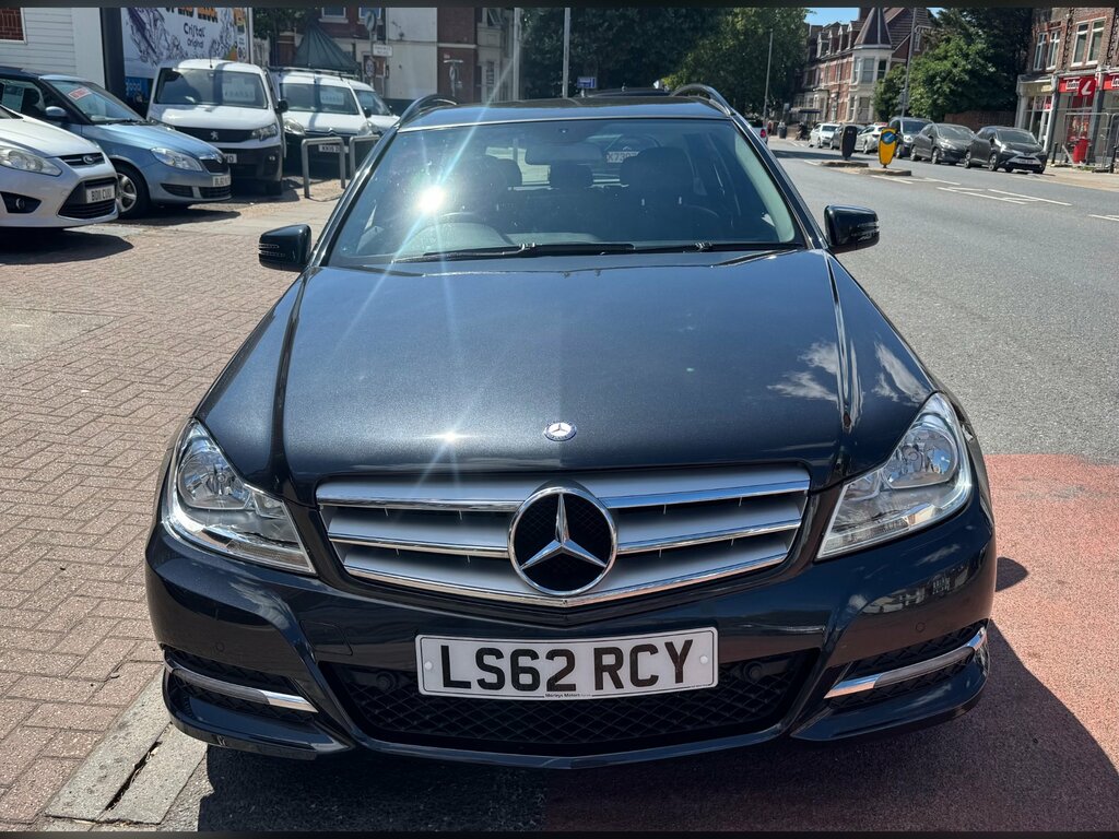 Mercedes-Benz C Class 2.1 C220 Cdi Blueefficiency Executive Se Estate Black #3