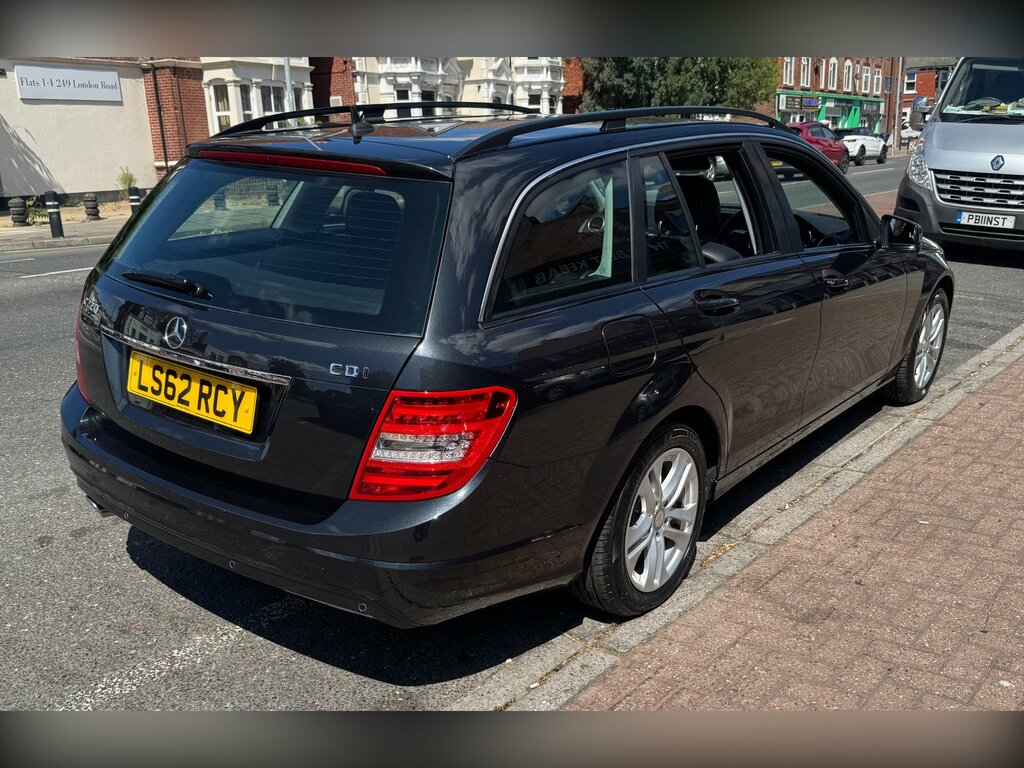 Mercedes-Benz C Class 2.1 C220 Cdi Blueefficiency Executive Se Estate Black #5