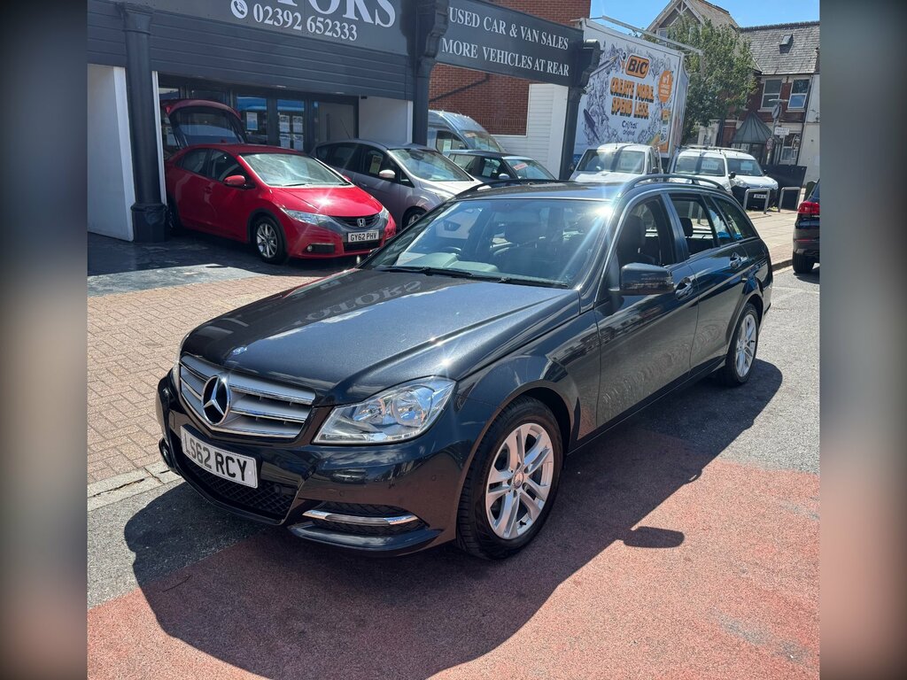 Mercedes-Benz C Class 2.1 C220 Cdi Blueefficiency Executive Se Estate Black #2