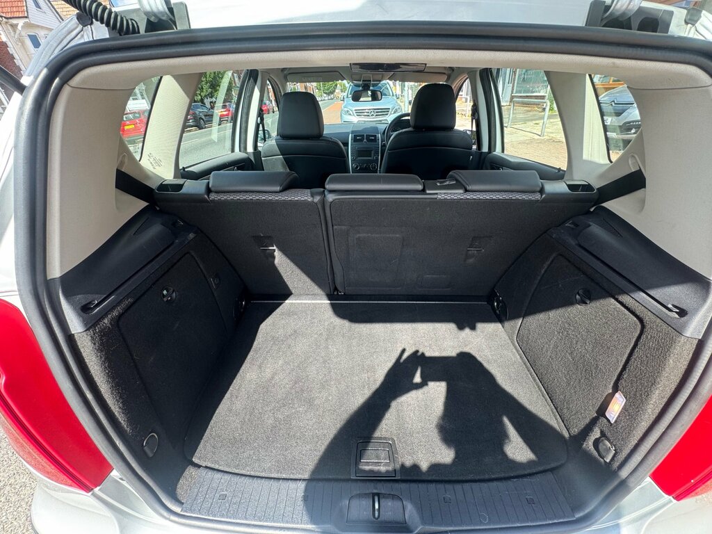 Mercedes-Benz A Class 1.7 A180 Avantgarde Se Hatchback Cvt 1 Blue #10