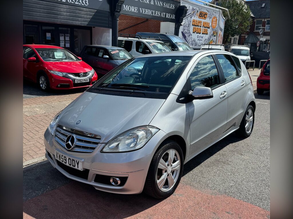 Mercedes-Benz A Class 2.0 A180 Cdi Avantgarde Se Hatchback Cv Silver #2