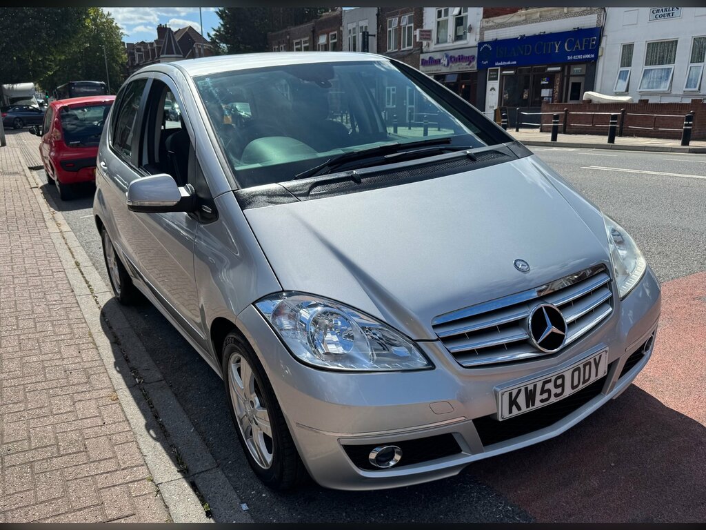 Mercedes-Benz A Class 2.0 A180 Cdi Avantgarde Se Hatchback Cv Silver #4