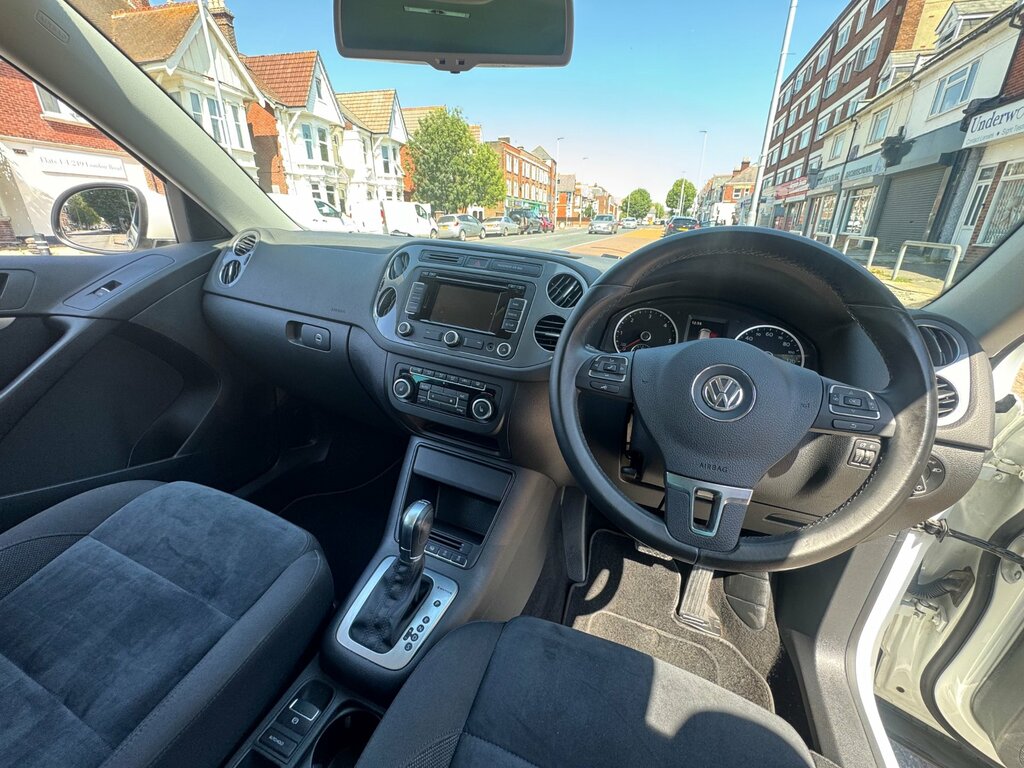 Volkswagen Tiguan 2.0 Tdi Bluemotion Tech Match Suv Manua White #13