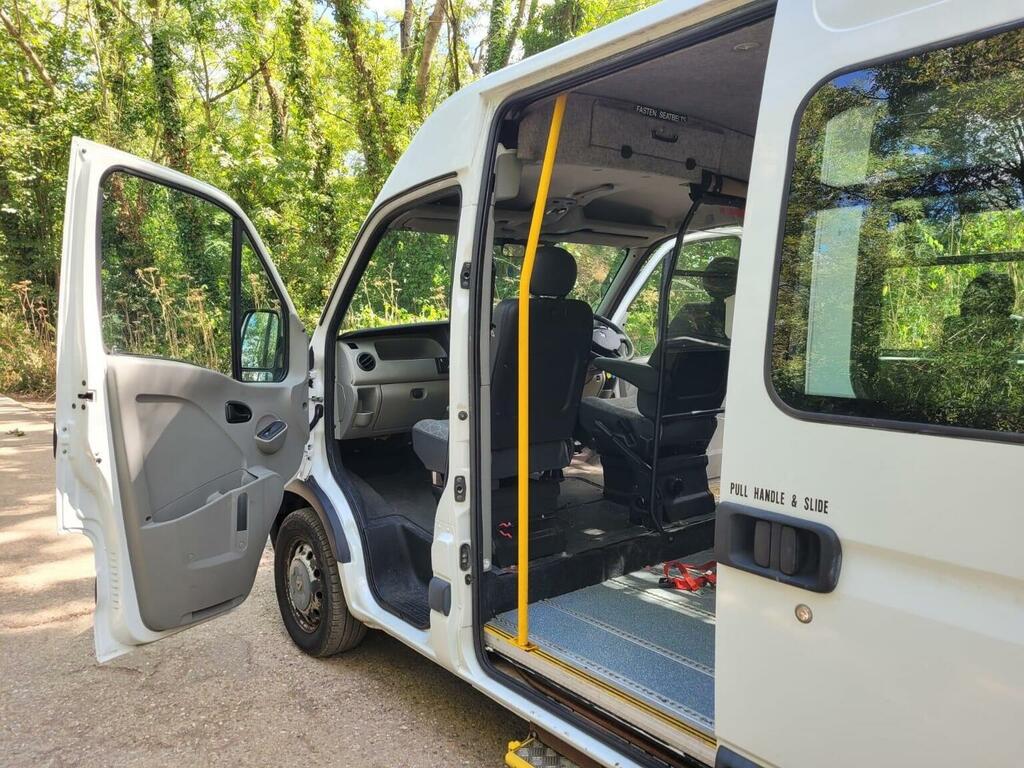 Renault Master 2.5 Td Dci 33 Fwd L2 H2 White #5