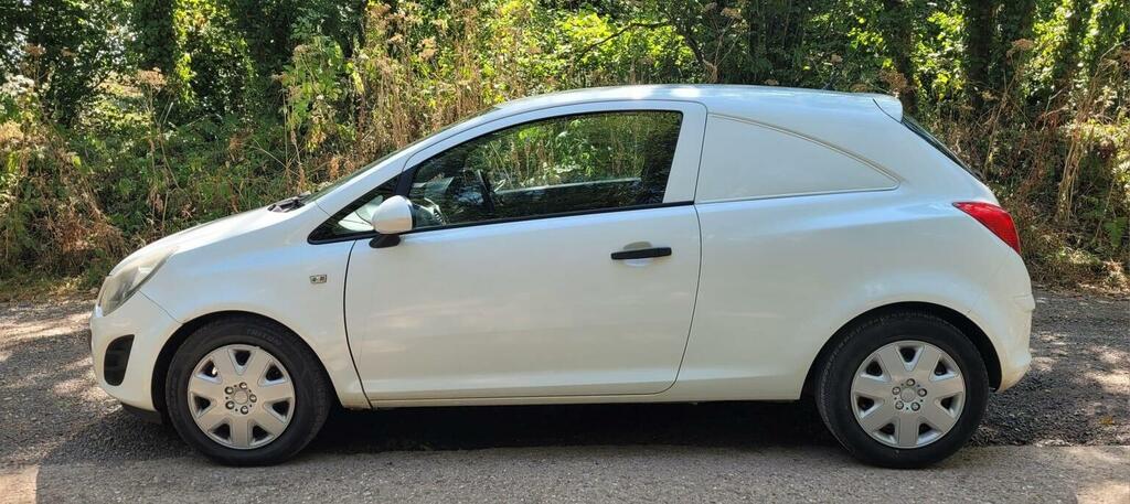 Vauxhall Corsa 1.2 16V Excite Hatchback Euro 5 Grey #8