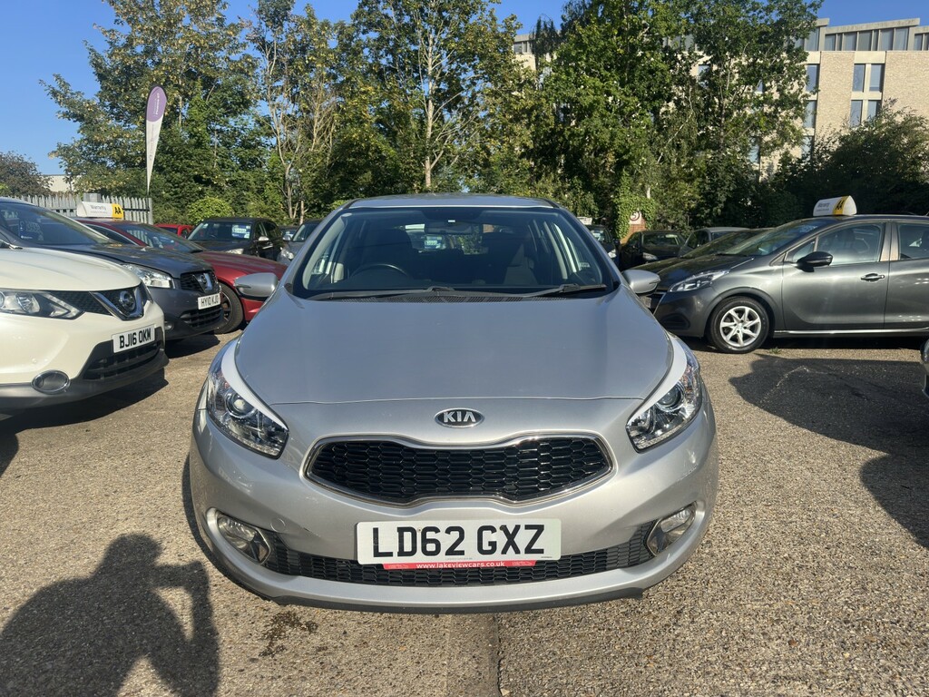 Kia Ceed 1.6 Crdi Ecodynamics 2 Silver #2
