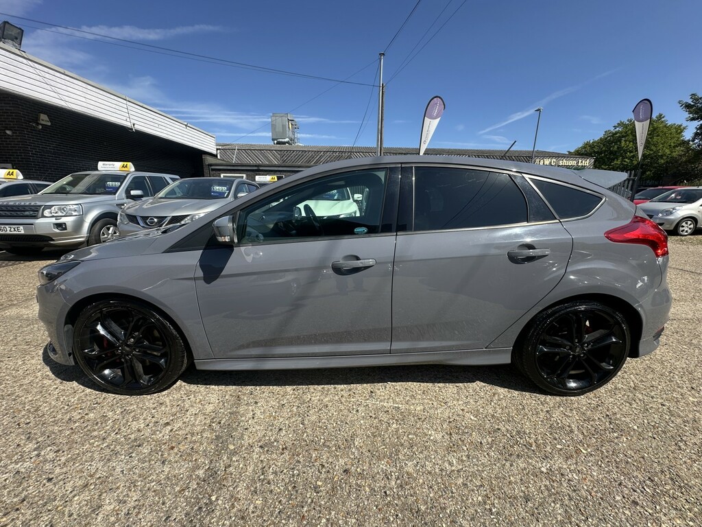 Ford Focus 2.0 Tdci St-3 2017 DE67YLN Grey #4