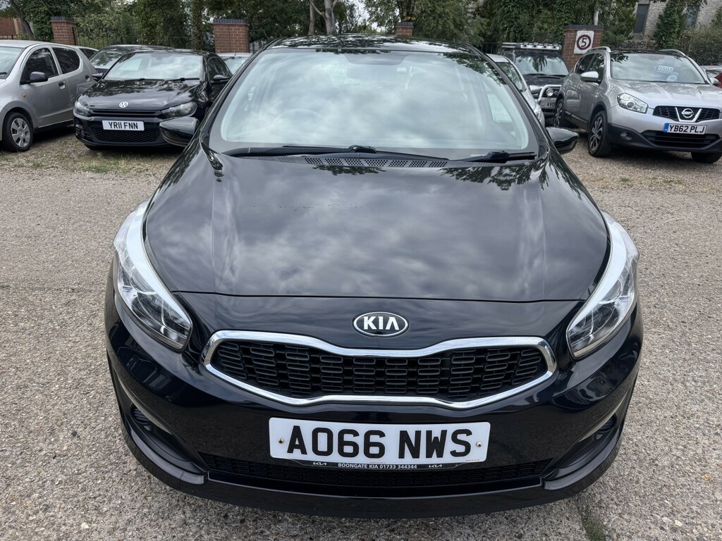 Kia Ceed 1.4 Crdi Sr7 2016 Black #2