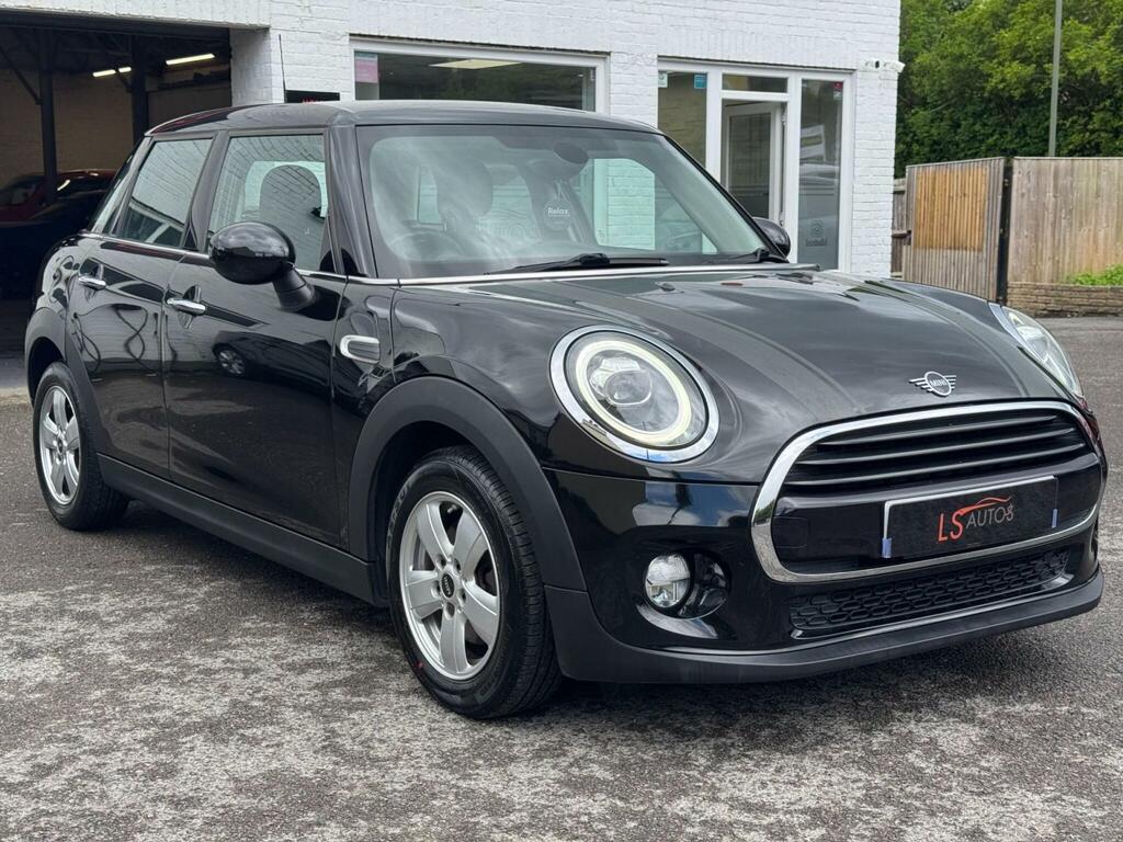 Mini Hatch 1.5 Cooper D Hatchback Euro 6 S Black