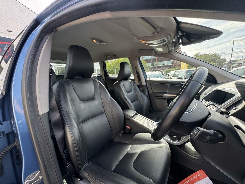 Volvo XC60 2.0 D4 R-design Lux Nav 188 Bhp Black #9