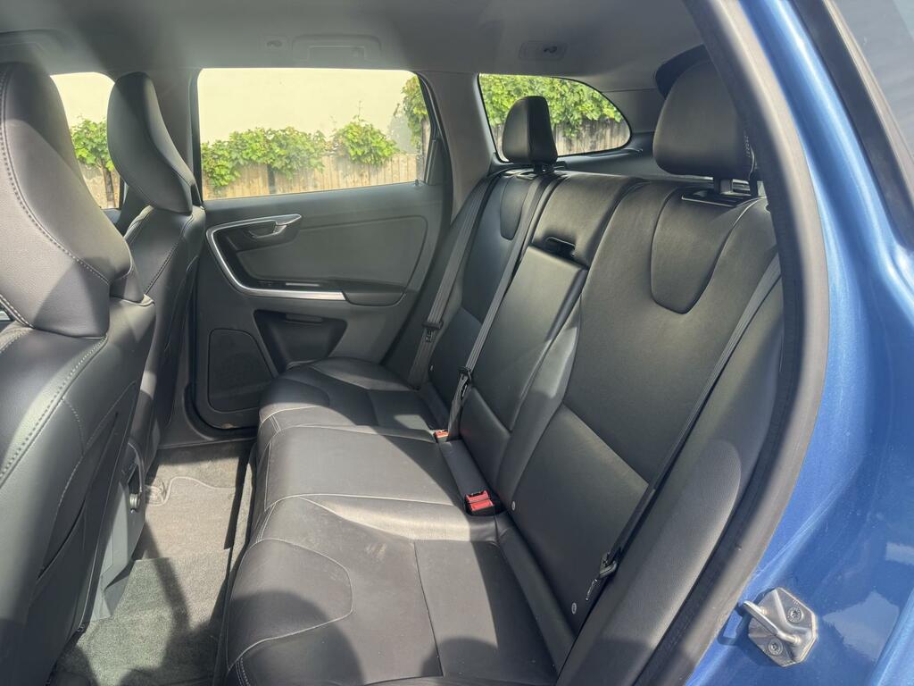 Volvo XC60 2.0 D4 R-design Lux Nav 188 Bhp Black #15