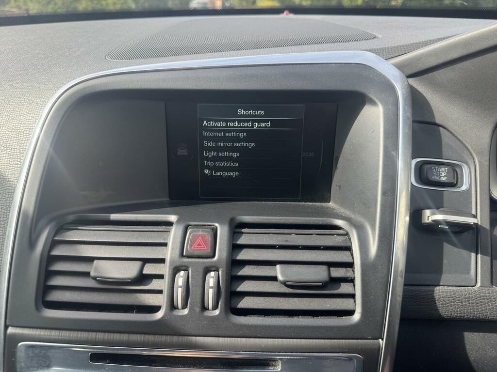 Volvo XC60 2.0 D4 R-design Lux Nav 188 Bhp Black #19