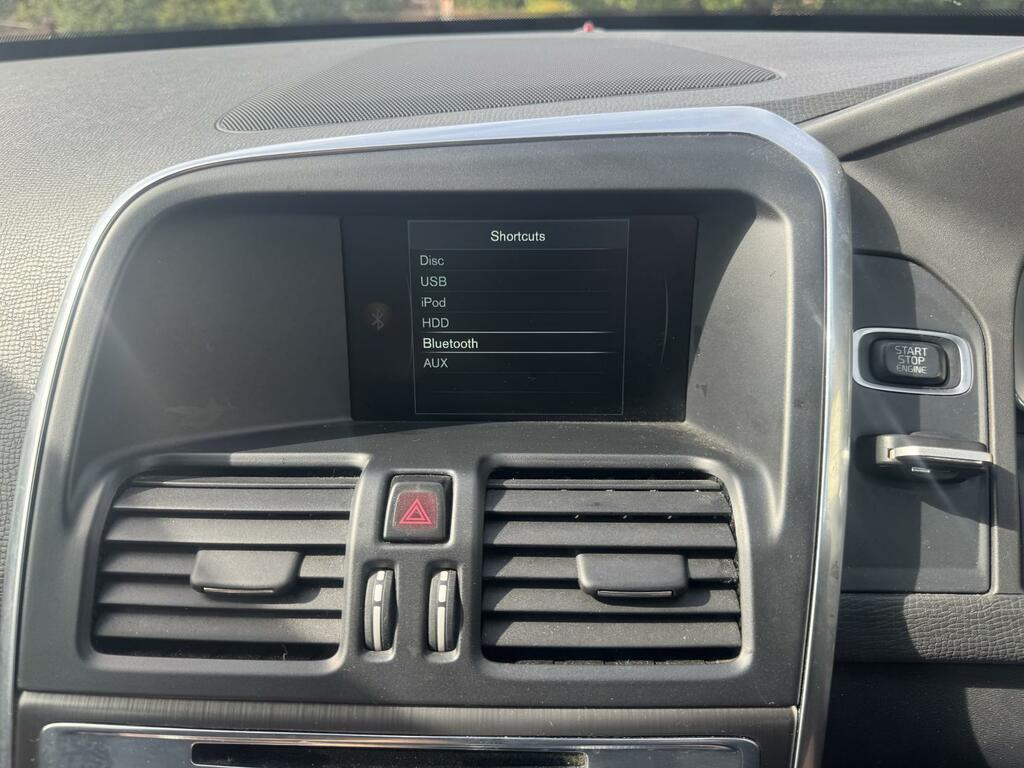 Volvo XC60 2.0 D4 R-design Lux Nav 188 Bhp Black #18