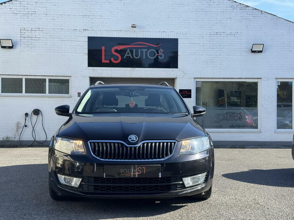 Skoda Octavia Elegance Black #2