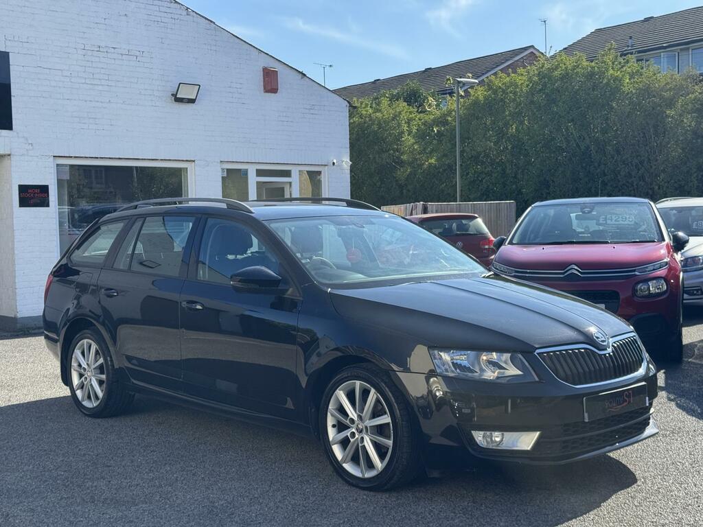 Skoda Octavia Elegance Black #3
