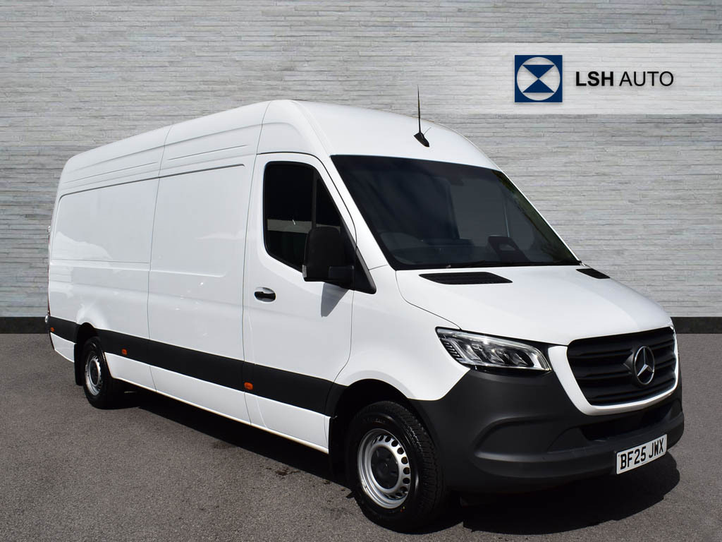 Mercedes-Benz Sprinter 3.5T L3 H2 Select Van White