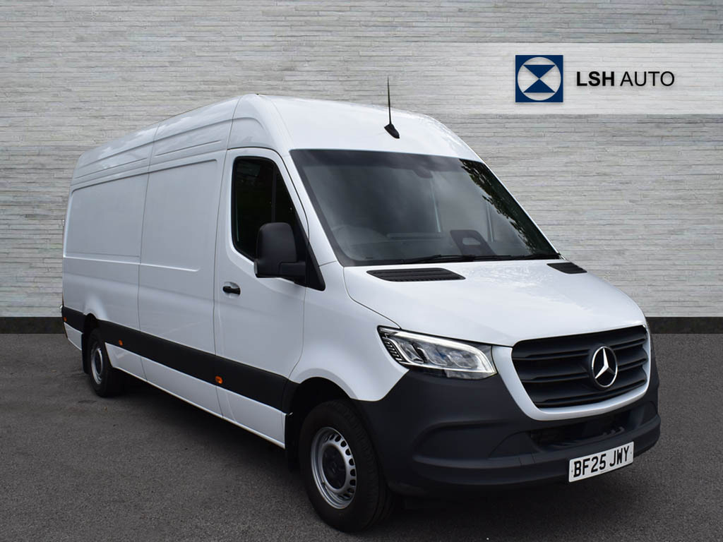 Mercedes-Benz Sprinter 3.5T L3 H2 Select Van White