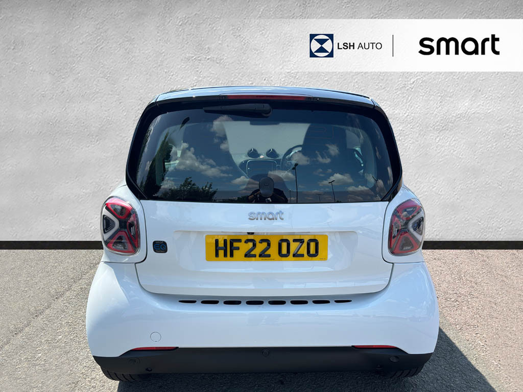 Smart Fortwo Coupe 60Kw Eq Prime Exclusive 17Kwh 22Kwch White #4