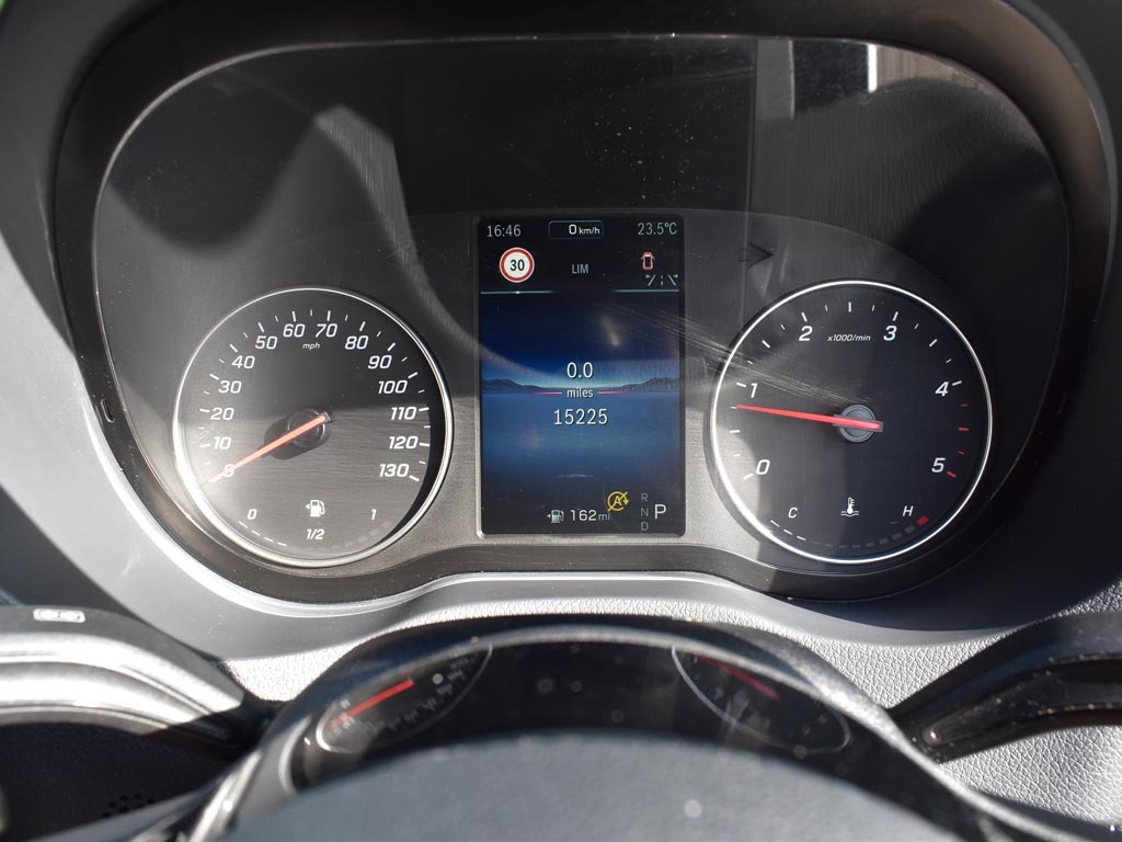 Mercedes-Benz Sprinter 3.5T L2 H2 Pro Van 9G-tronic KR25LGU White #4