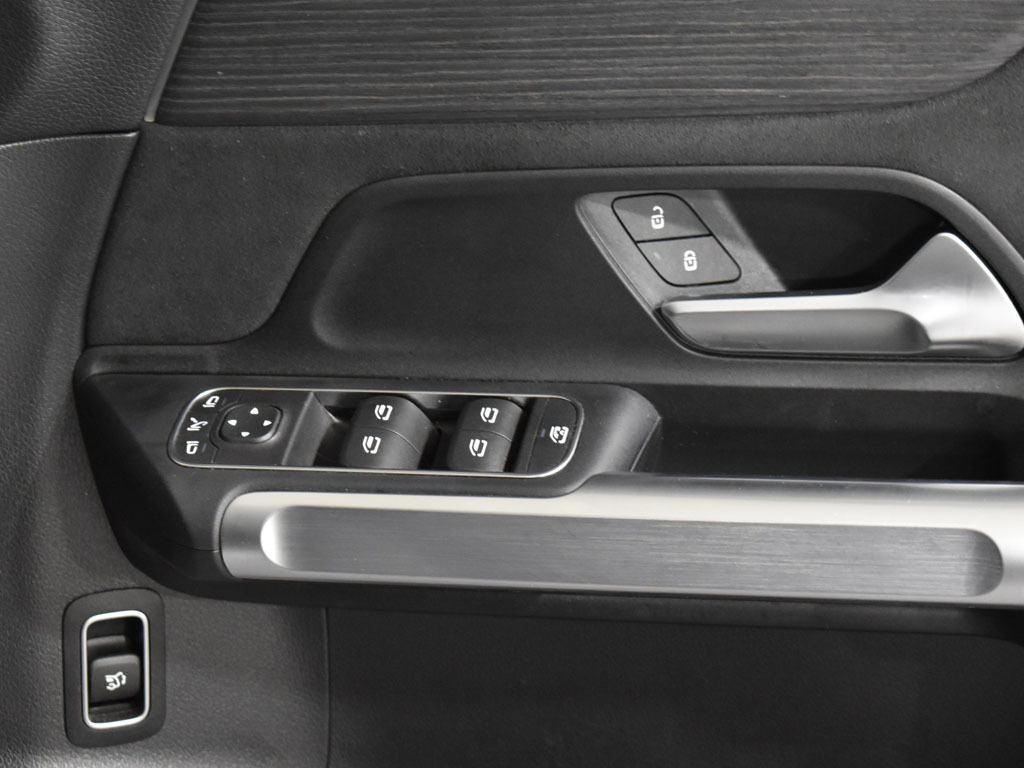 Mercedes-Benz EQB Eqb 300 Amg Line Premium 4Matic Black #23