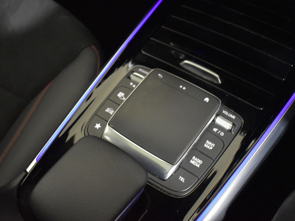 Mercedes-Benz EQB Eqb 300 Amg Line Premium 4Matic Black #33