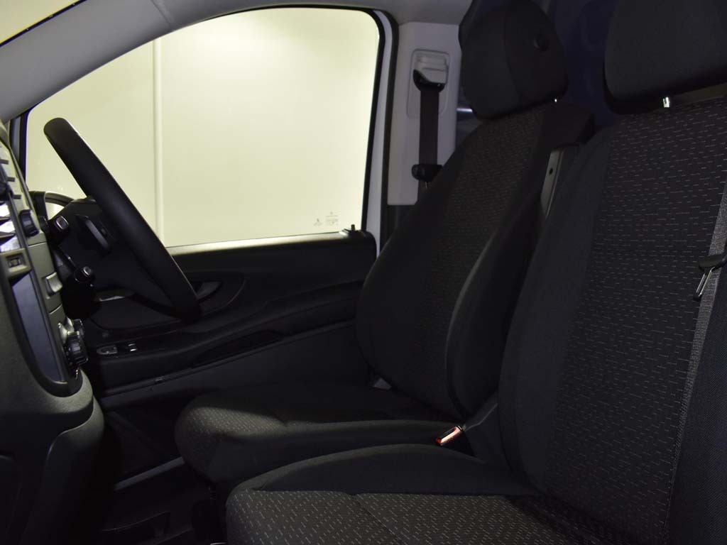 Mercedes-Benz eVito 116 E 66Kwh Premium Fwd L2 Black #12