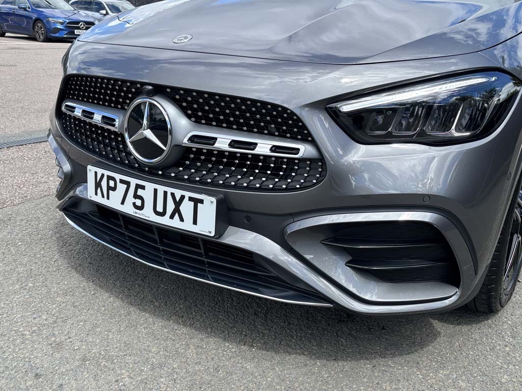 Mercedes-Benz GLA Class 1.3 Gla180h Mhev Sport Edition Suv Hybr Grey #9