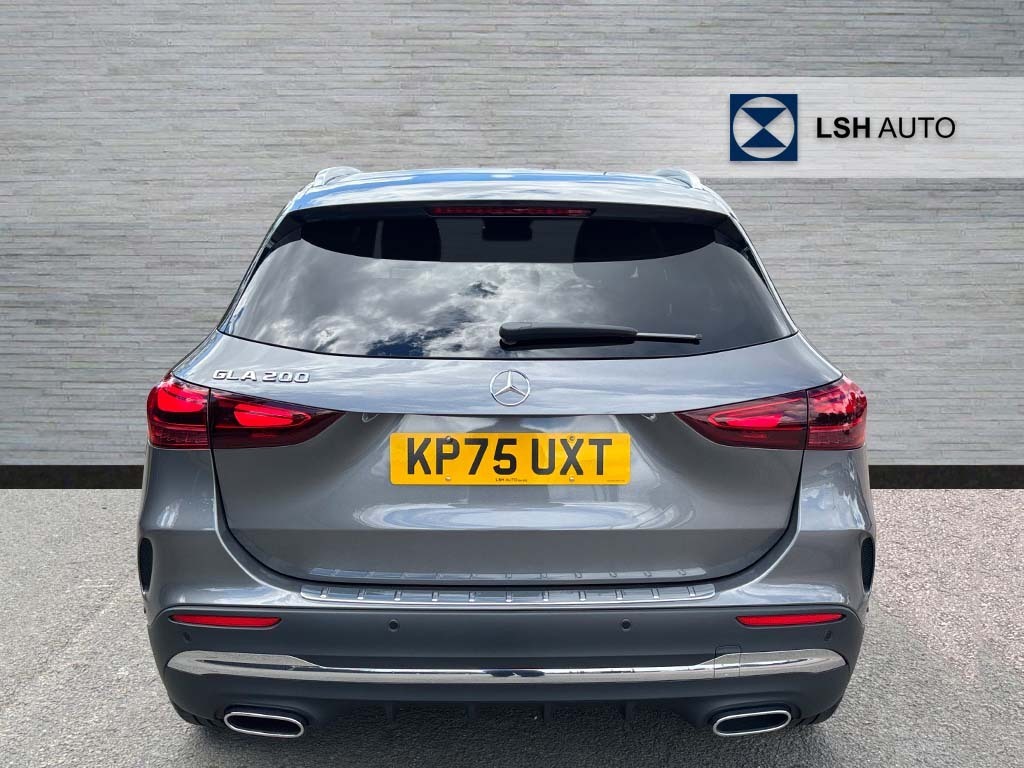 Mercedes-Benz GLA Class Gla 200 Amg Line Executive Grey #4