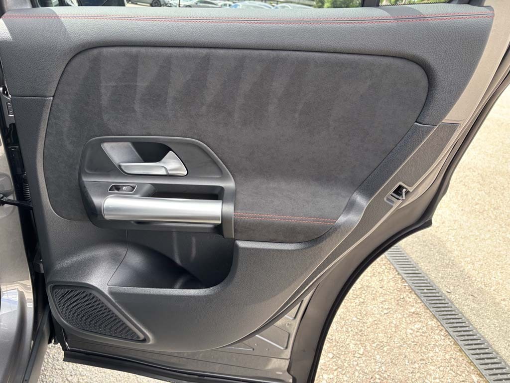Mercedes-Benz GLA Class 1.3 Gla180h Mhev Sport Edition Suv Hybr Grey #42
