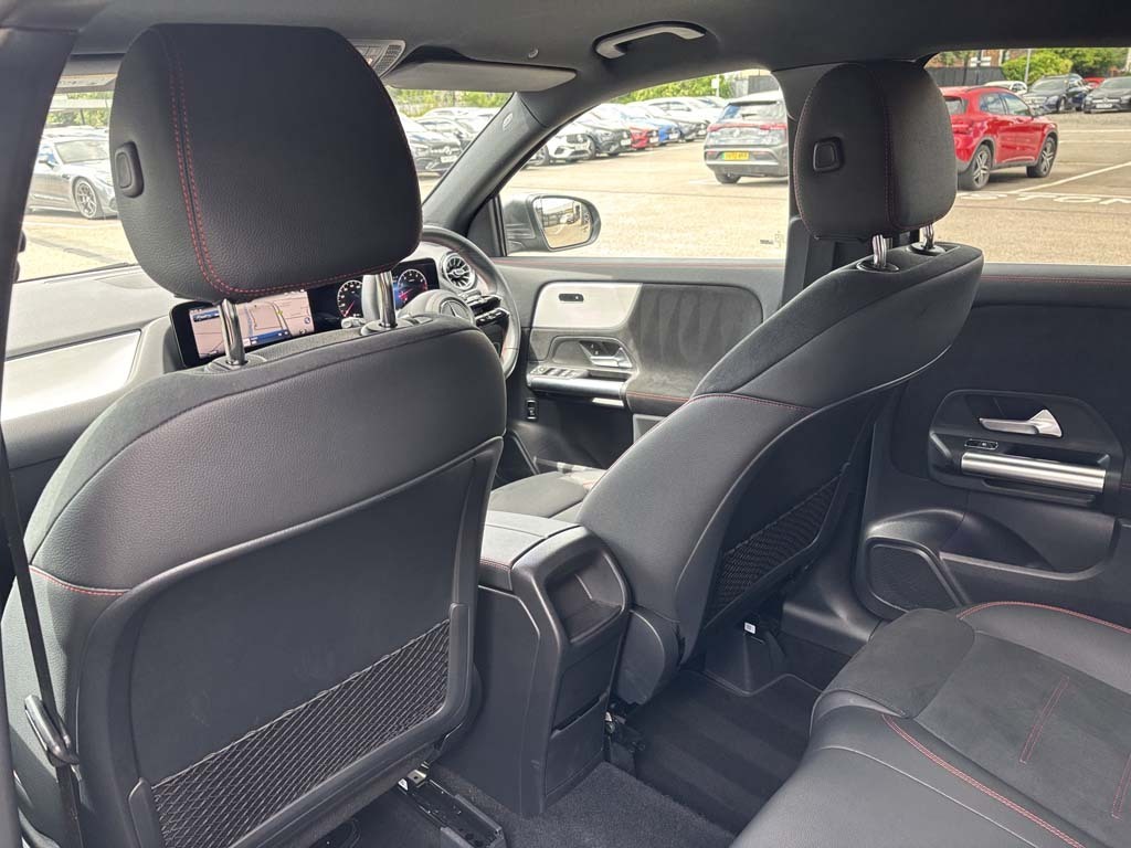 Mercedes-Benz GLA Class 1.3 Gla180h Mhev Sport Edition Suv Hybr Grey #39