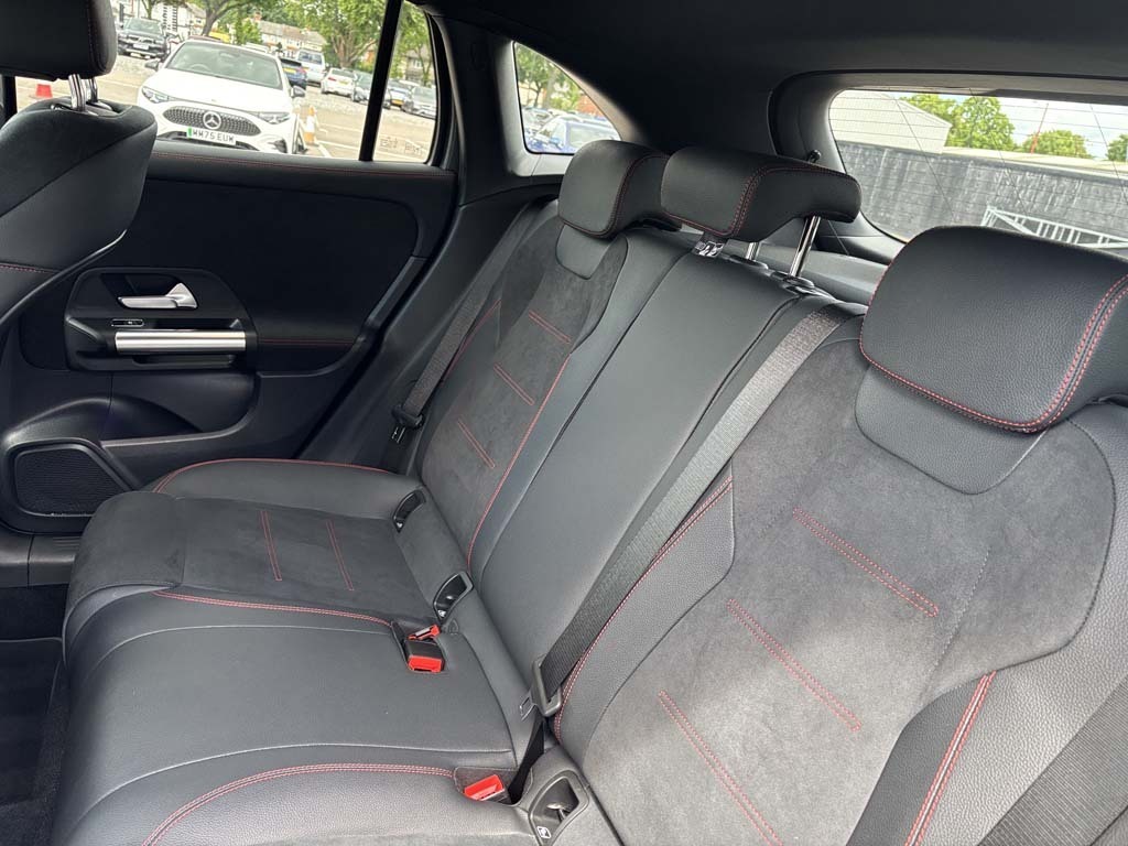 Mercedes-Benz GLA Class 1.3 Gla180h Mhev Sport Edition Suv Hybr Grey #40