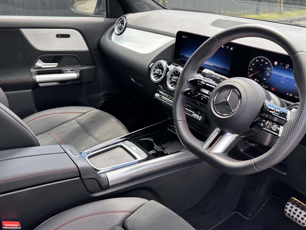 Mercedes-Benz GLA Class 1.3 Gla180h Mhev Sport Edition Suv Hybr Grey #20