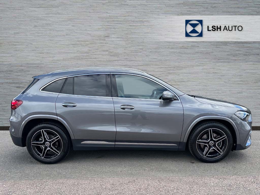 Mercedes-Benz GLA Class Gla 200 Amg Line Executive Grey #3