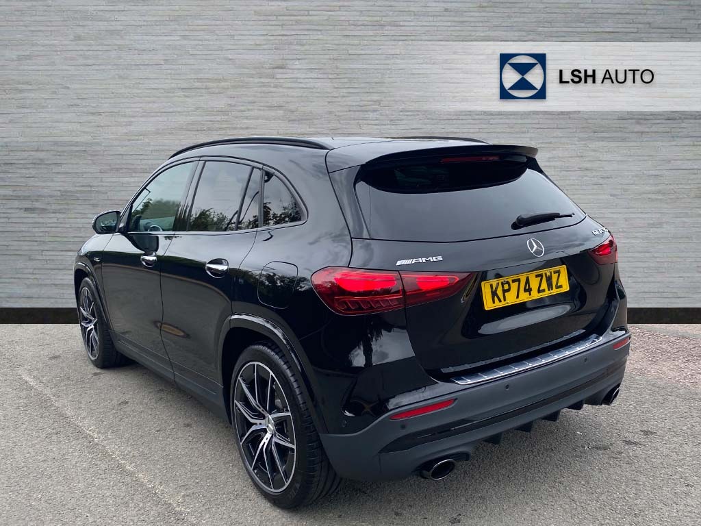 Mercedes-Benz GLA Class Gla 35 4Matic Premium Black #2