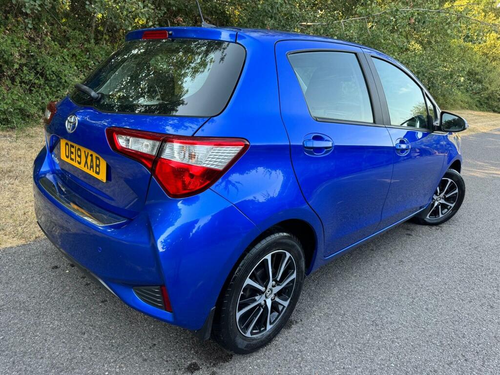 Toyota Yaris 1.5 Vvt-i Icon Tech Euro 6 Blue #4