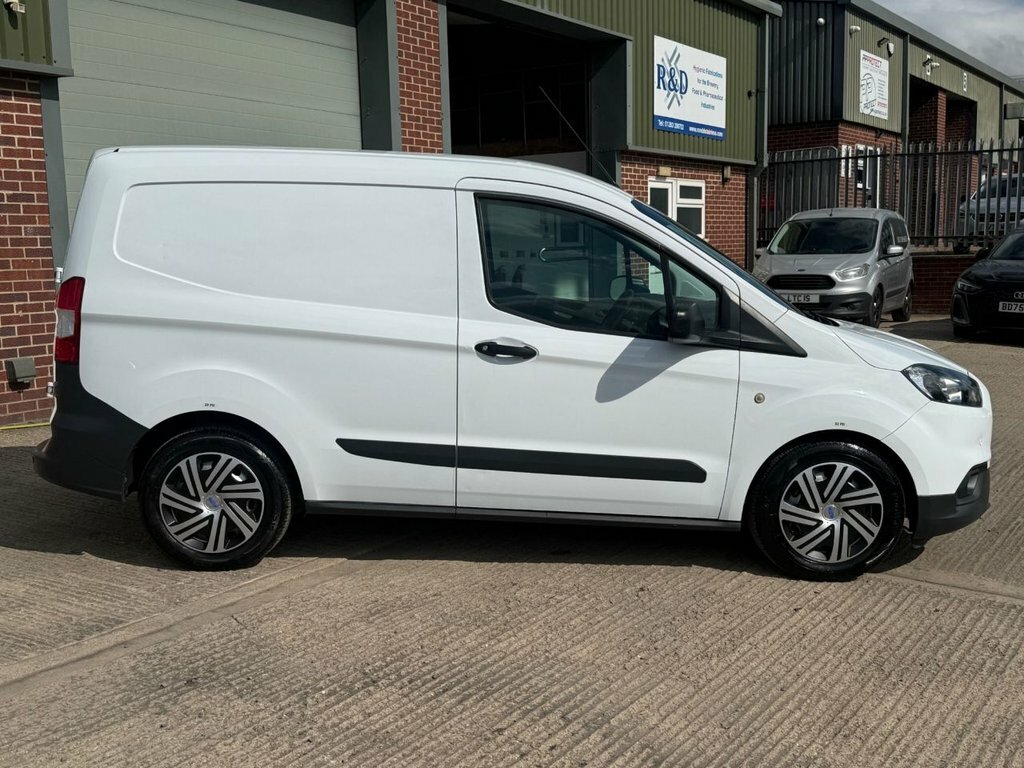 Ford Transit Courier 1.0 Ecoboost Leader Panel Van L1 White #5