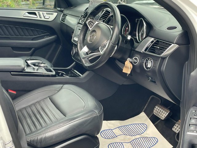 Mercedes-Benz GLE Class Amg Line Premium D 4Matic 4Wd Black #14